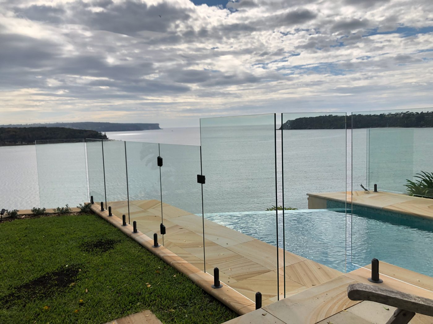 frameless glass pool fencing