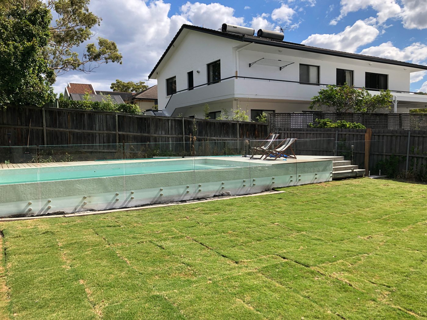 frameless glass pool fencing